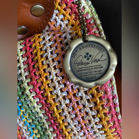 Patricia Nash 10th Anniversary crossbody bucket bag - Picture 4 of 15